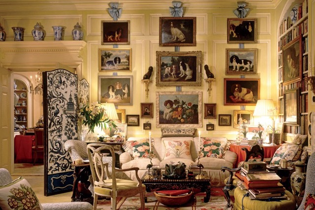 Mario Buatta's living room in Manhattan