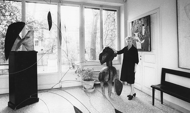 peggy-guggenheim-dames-in-their-drawing-rooms-KOTUR-blog-4
